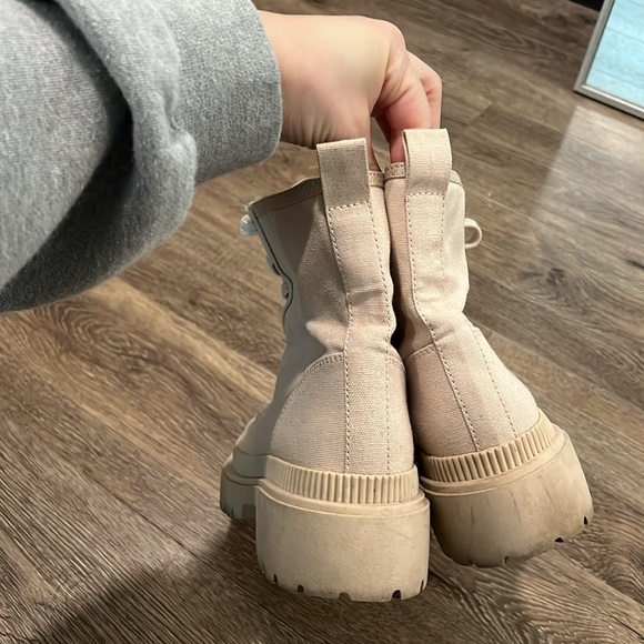 H&M chunky boot, Canvas material, Women’s size 6/7 - Picture 3 of 7